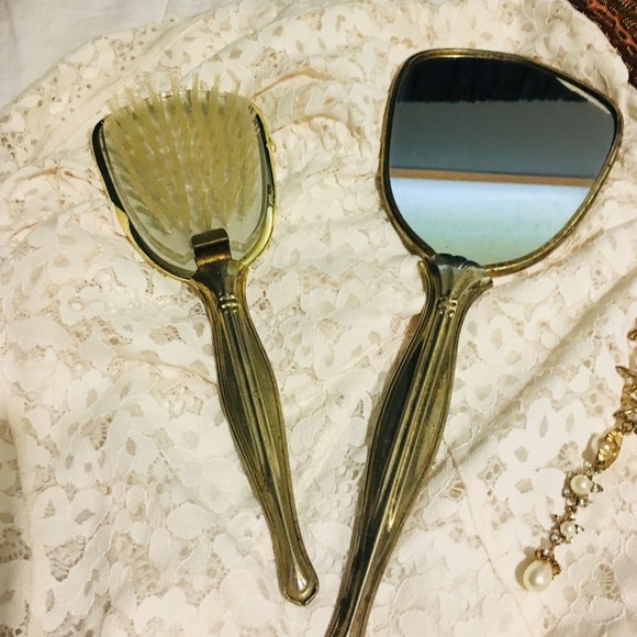 Vanity Set - Picture 2 of 7